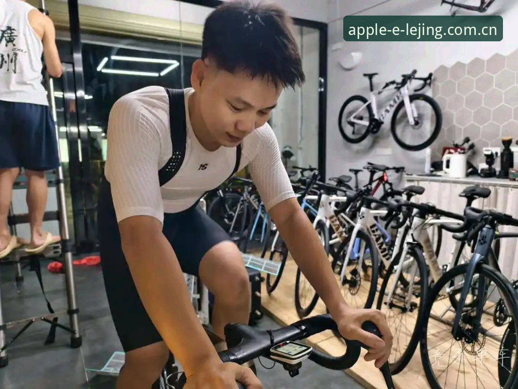 乐竞怎么下载？乐竞体育平台2025新版与v3.1升级入口该如何选择？